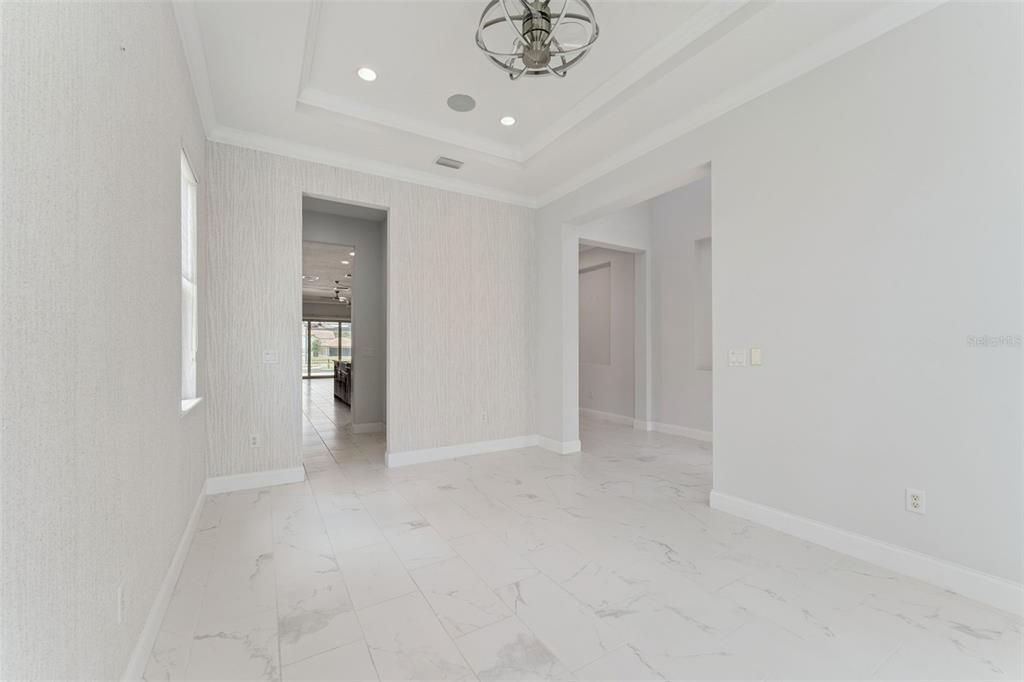 For Sale: $1,750,000 (5 beds, 4 baths, 4039 Square Feet)