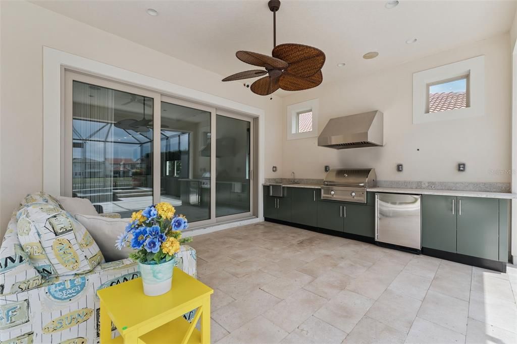 For Sale: $1,750,000 (5 beds, 4 baths, 4039 Square Feet)