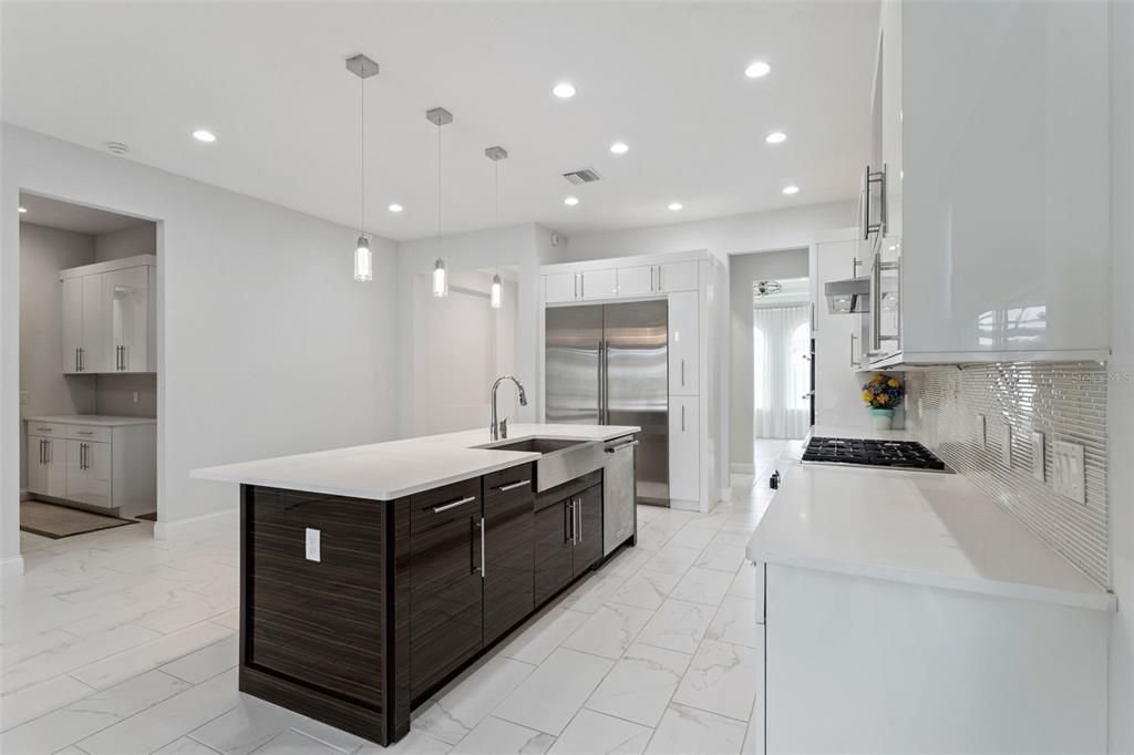 For Sale: $1,750,000 (5 beds, 4 baths, 4039 Square Feet)