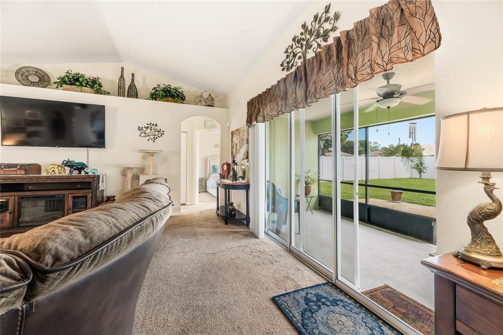 For Sale: $359,900 (4 beds, 2 baths, 2440 Square Feet)
