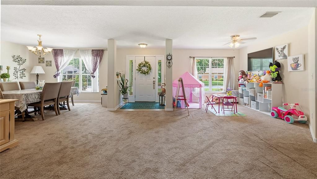 For Sale: $359,900 (4 beds, 2 baths, 2440 Square Feet)