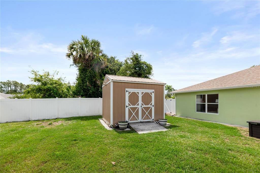 For Sale: $359,900 (4 beds, 2 baths, 2440 Square Feet)