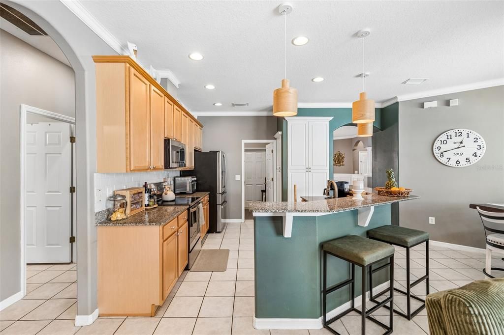 En Venta: $559,000 (5 camas, 3 baños, 2297 Pies cuadrados)