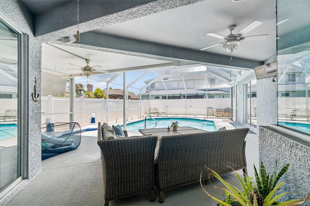 En Venta: $559,000 (5 camas, 3 baños, 2297 Pies cuadrados)