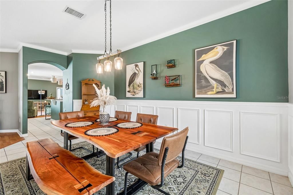 En Venta: $559,000 (5 camas, 3 baños, 2297 Pies cuadrados)