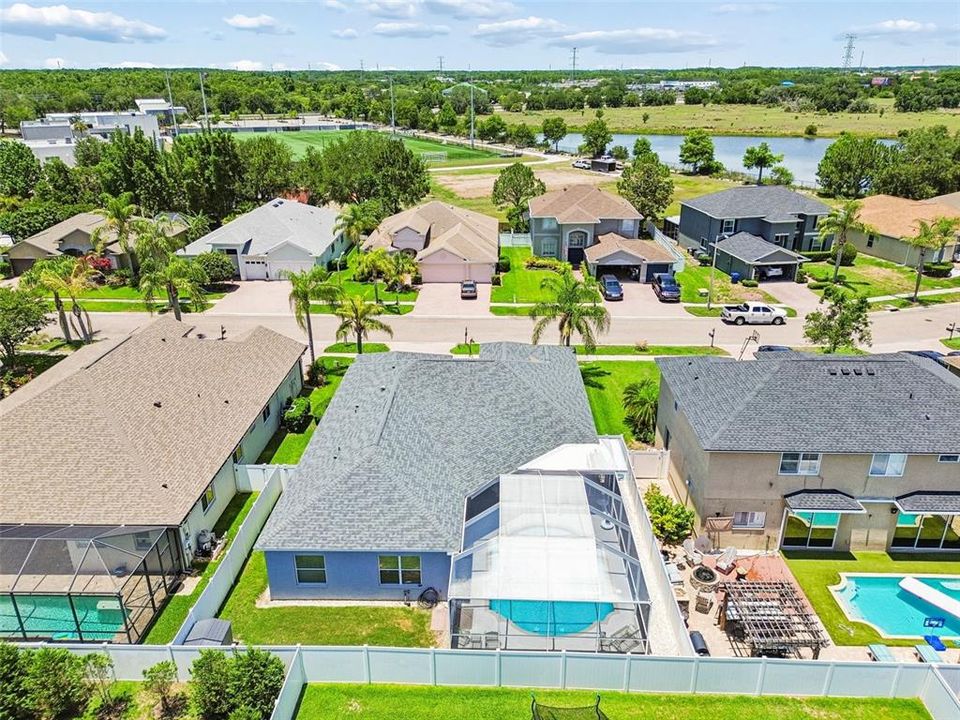 En Venta: $559,000 (5 camas, 3 baños, 2297 Pies cuadrados)