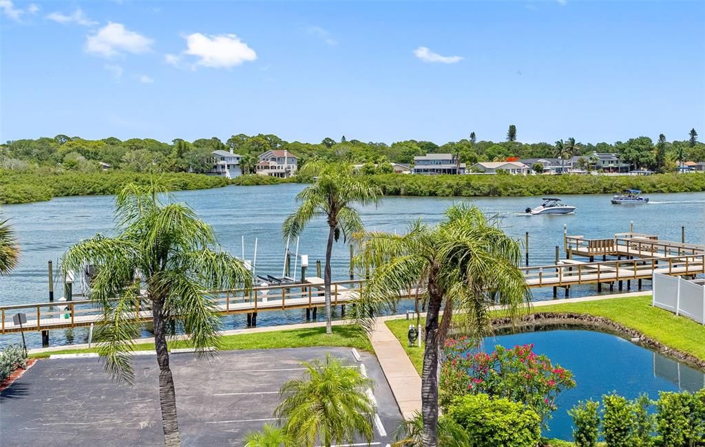 For Sale: $420,000 (2 beds, 2 baths, 1295 Square Feet)