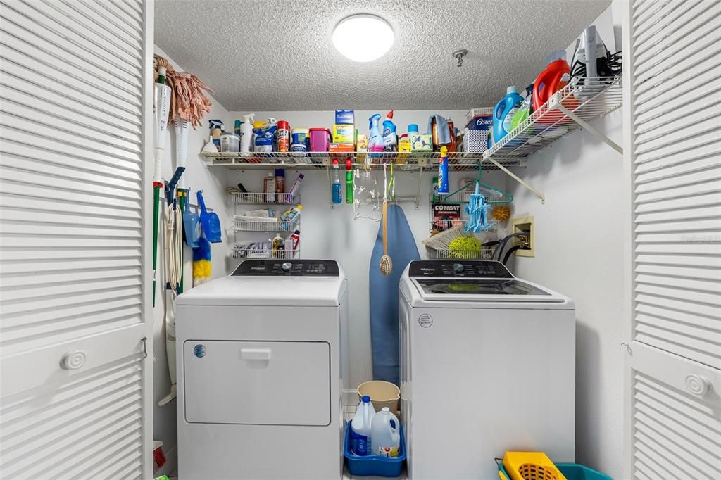 For Sale: $420,000 (2 beds, 2 baths, 1295 Square Feet)