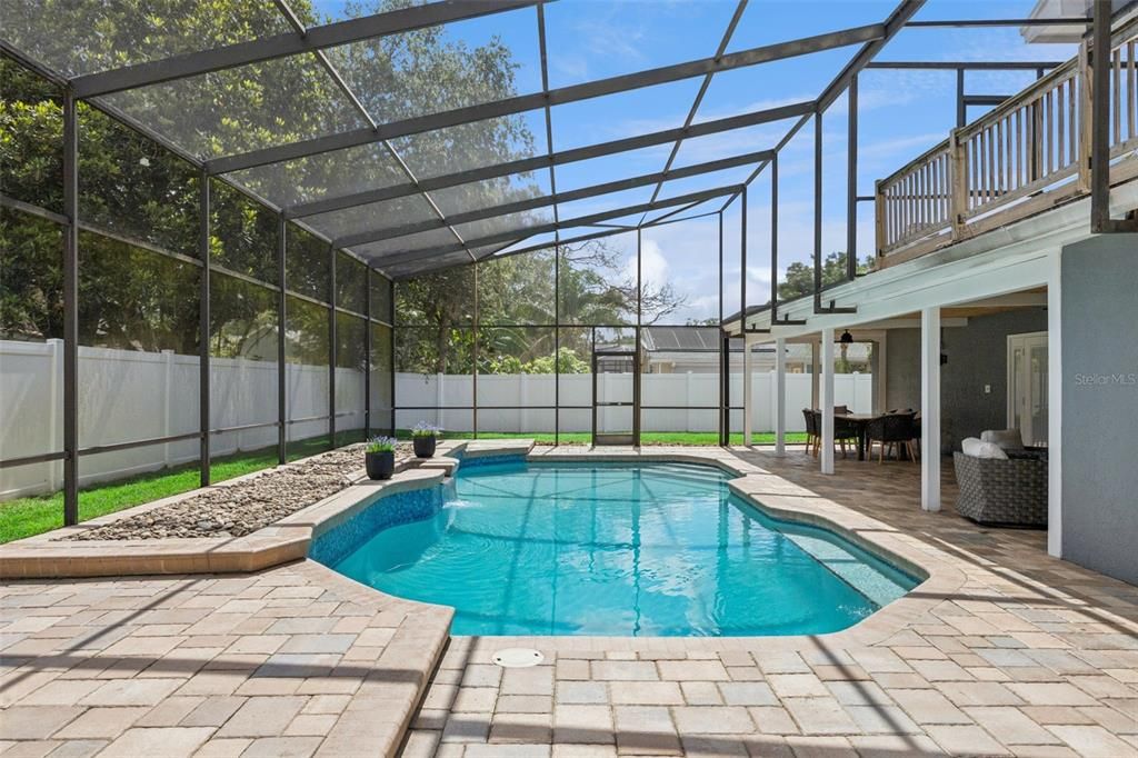 Activo con contrato: $750,000 (4 camas, 2 baños, 3217 Pies cuadrados)