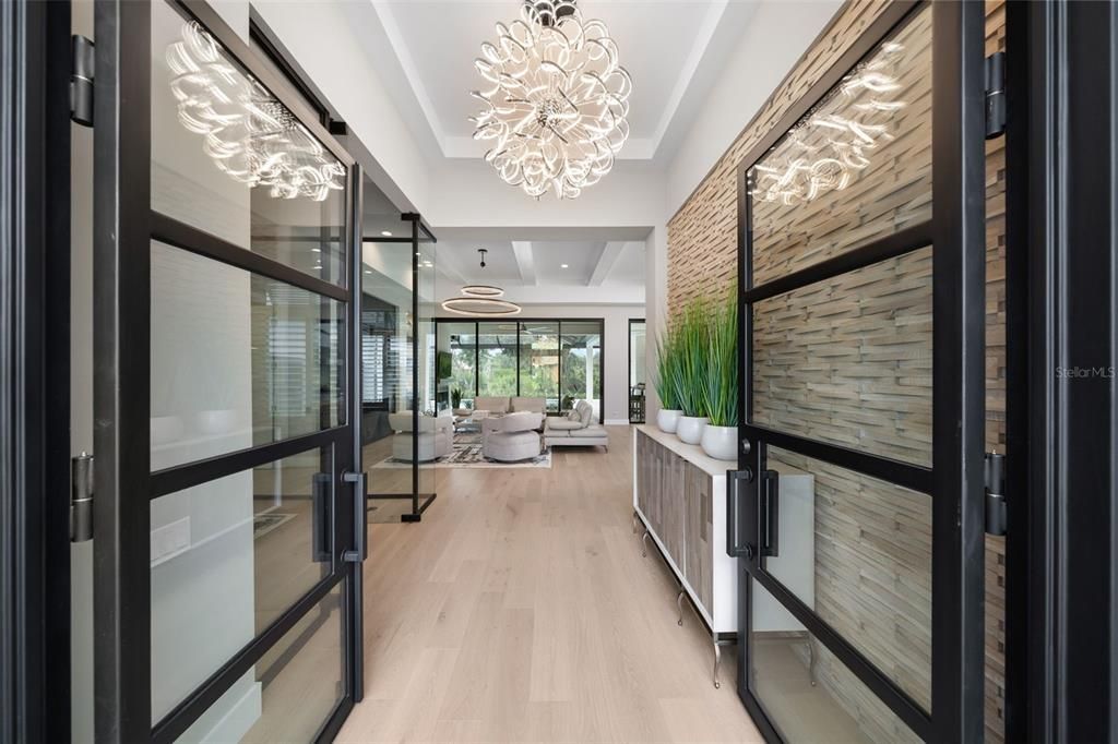 For Sale: $3,395,000 (3 beds, 3 baths, 4017 Square Feet)