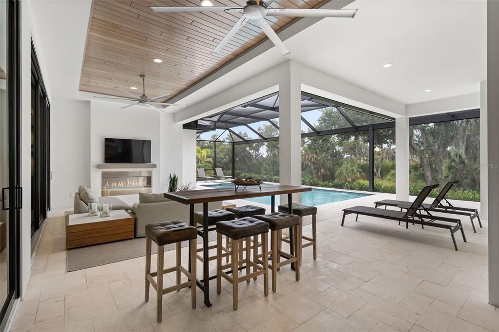 For Sale: $3,395,000 (3 beds, 3 baths, 4017 Square Feet)