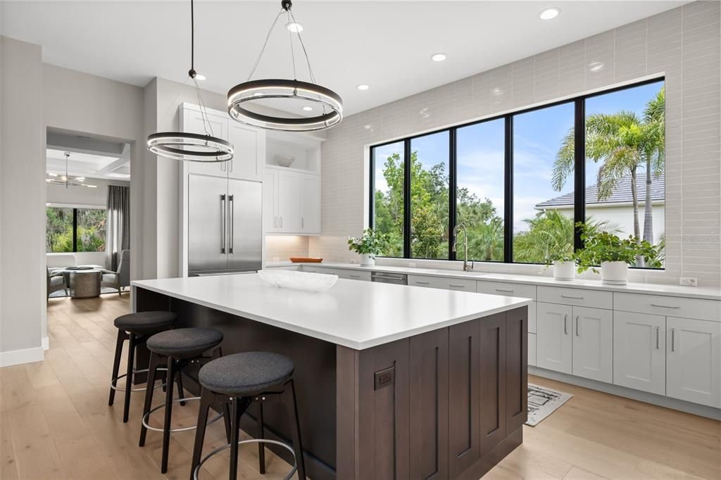 For Sale: $3,395,000 (3 beds, 3 baths, 4017 Square Feet)