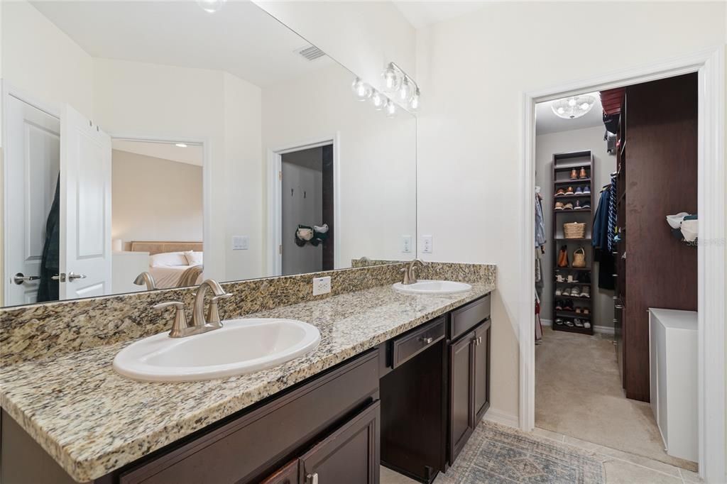 Activo con contrato: $349,990 (3 camas, 2 baños, 1626 Pies cuadrados)