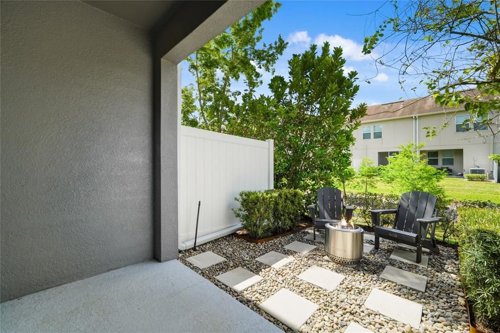 Activo con contrato: $349,990 (3 camas, 2 baños, 1626 Pies cuadrados)