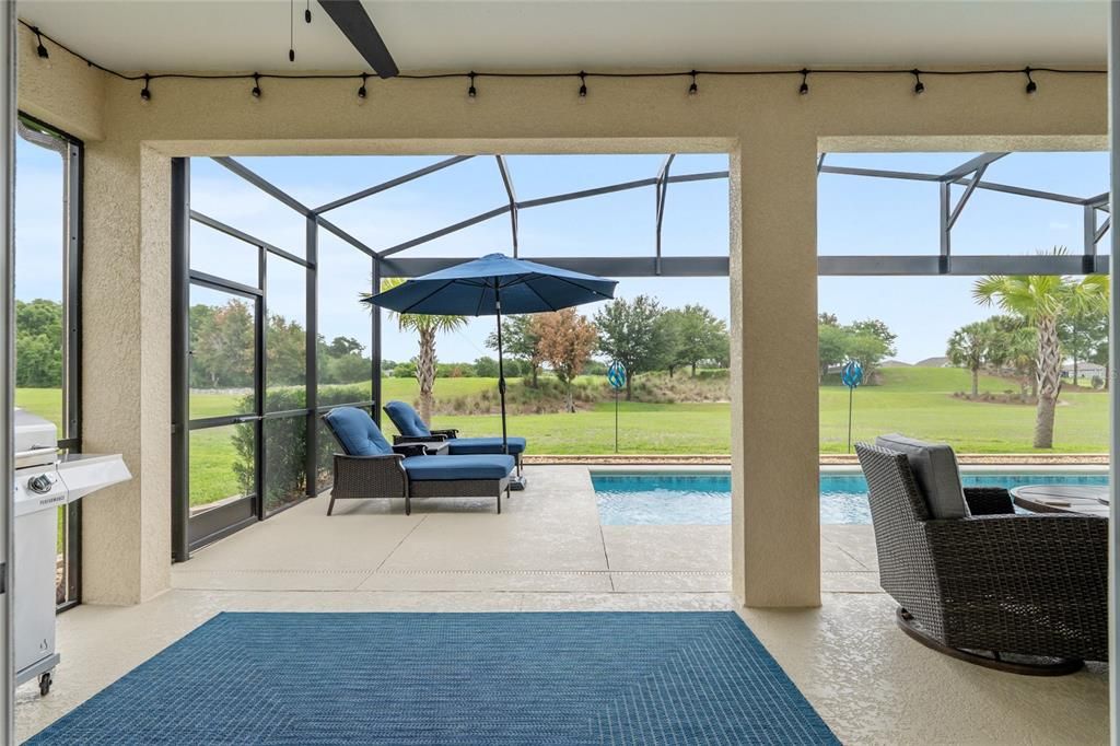 For Sale: $604,000 (2 beds, 2 baths, 2049 Square Feet)