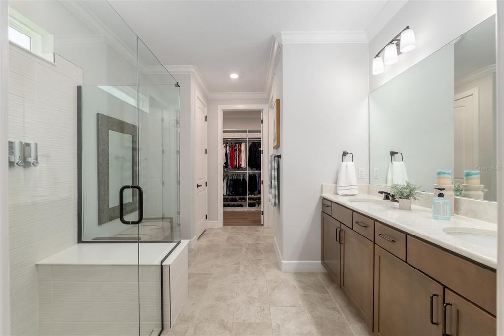 For Sale: $604,000 (2 beds, 2 baths, 2049 Square Feet)