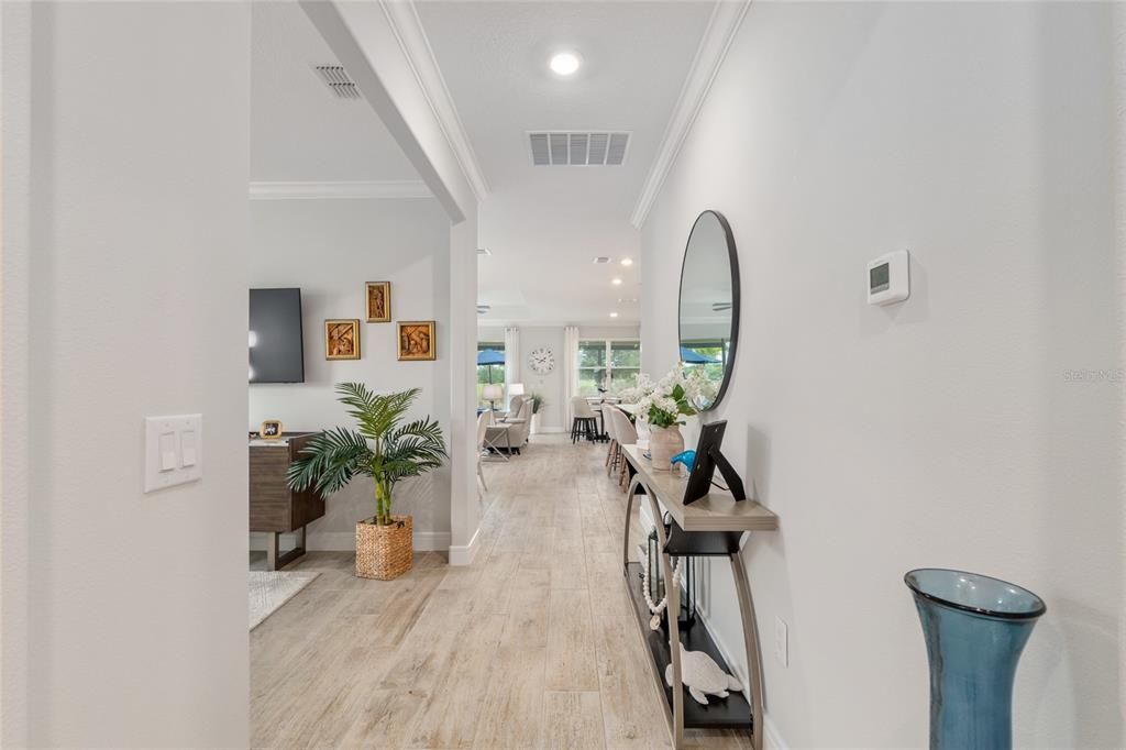 For Sale: $604,000 (2 beds, 2 baths, 2049 Square Feet)