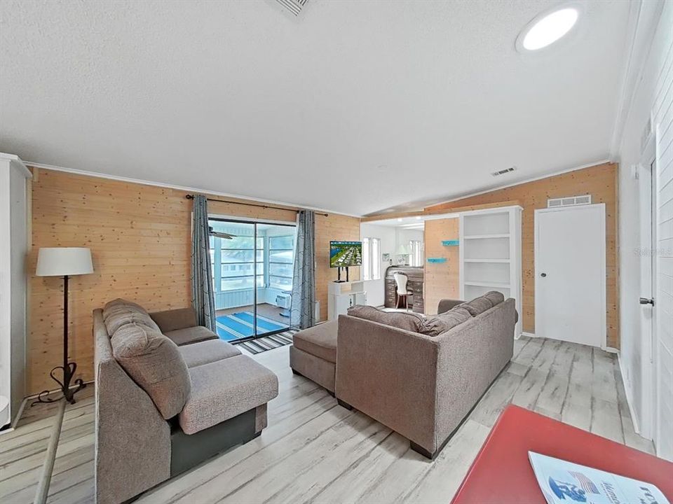 Activo con contrato: $187,000 (2 camas, 2 baños, 1482 Pies cuadrados)