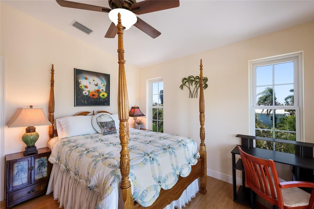 For Sale: $1,900,000 (4 beds, 3 baths, 2566 Square Feet)