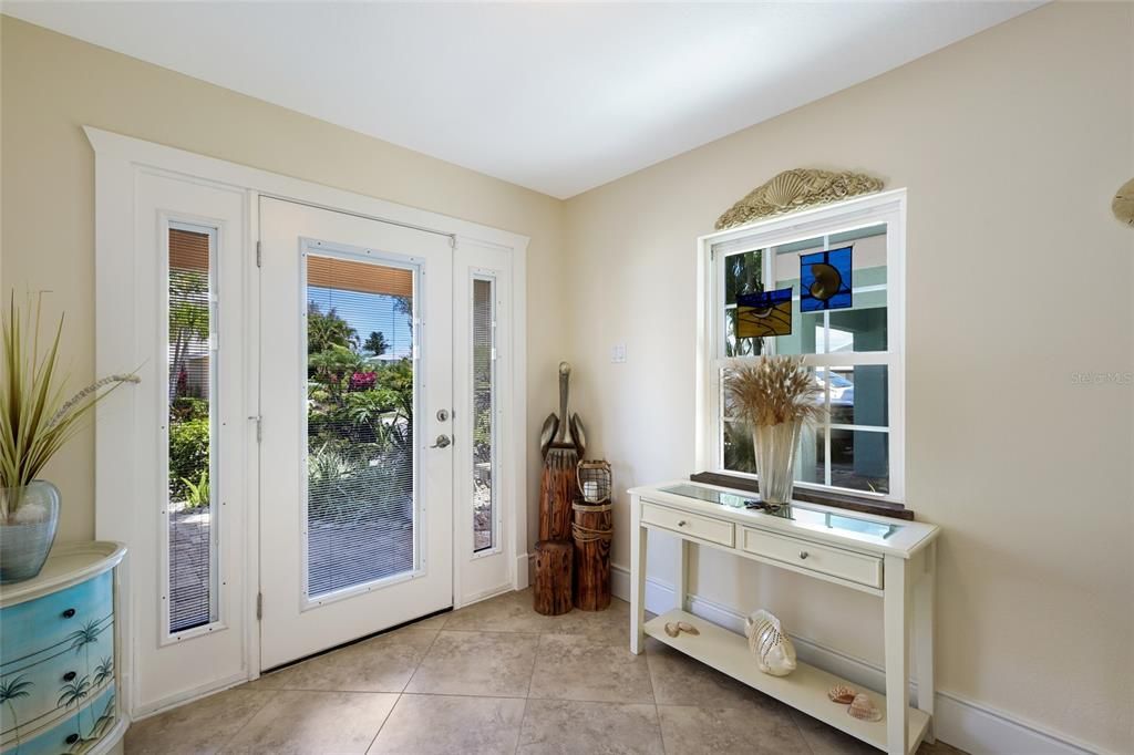 For Sale: $1,900,000 (4 beds, 3 baths, 2566 Square Feet)