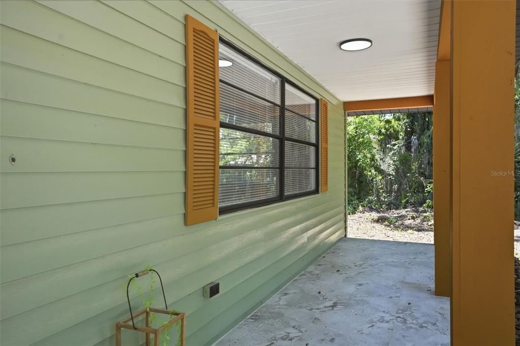 En Venta: $379,000 (4 camas, 3 baños, 2200 Pies cuadrados)