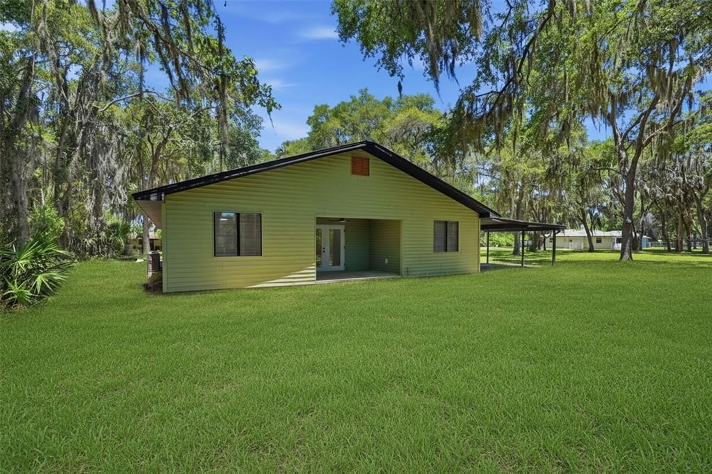 En Venta: $379,000 (4 camas, 3 baños, 2200 Pies cuadrados)