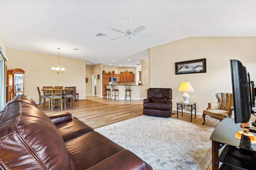 For Sale: $384,000 (3 beds, 2 baths, 2078 Square Feet)