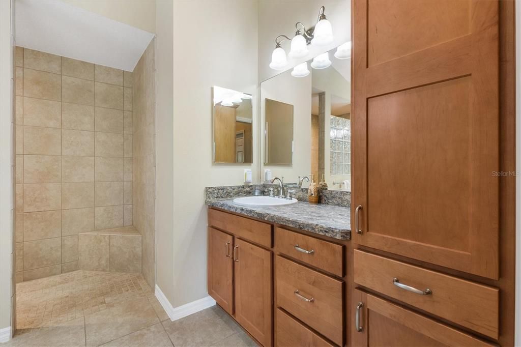 For Sale: $384,000 (3 beds, 2 baths, 2078 Square Feet)