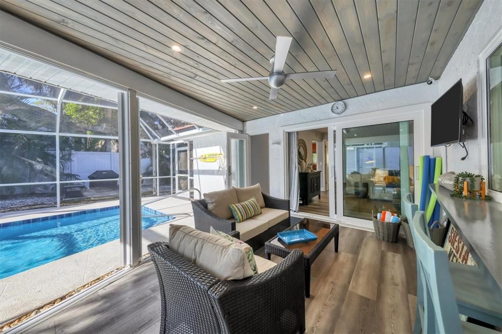 For Rent: $5,525 (3 beds, 2 baths, 1822 Square Feet)