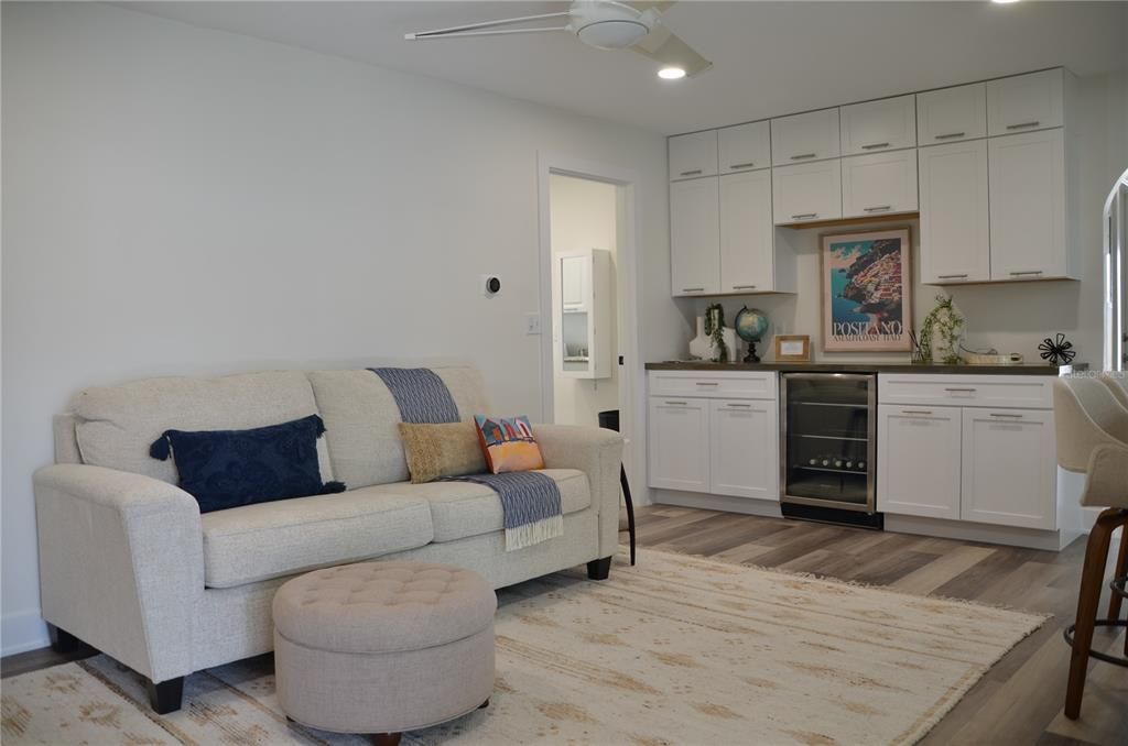 For Rent: $5,525 (3 beds, 2 baths, 1822 Square Feet)