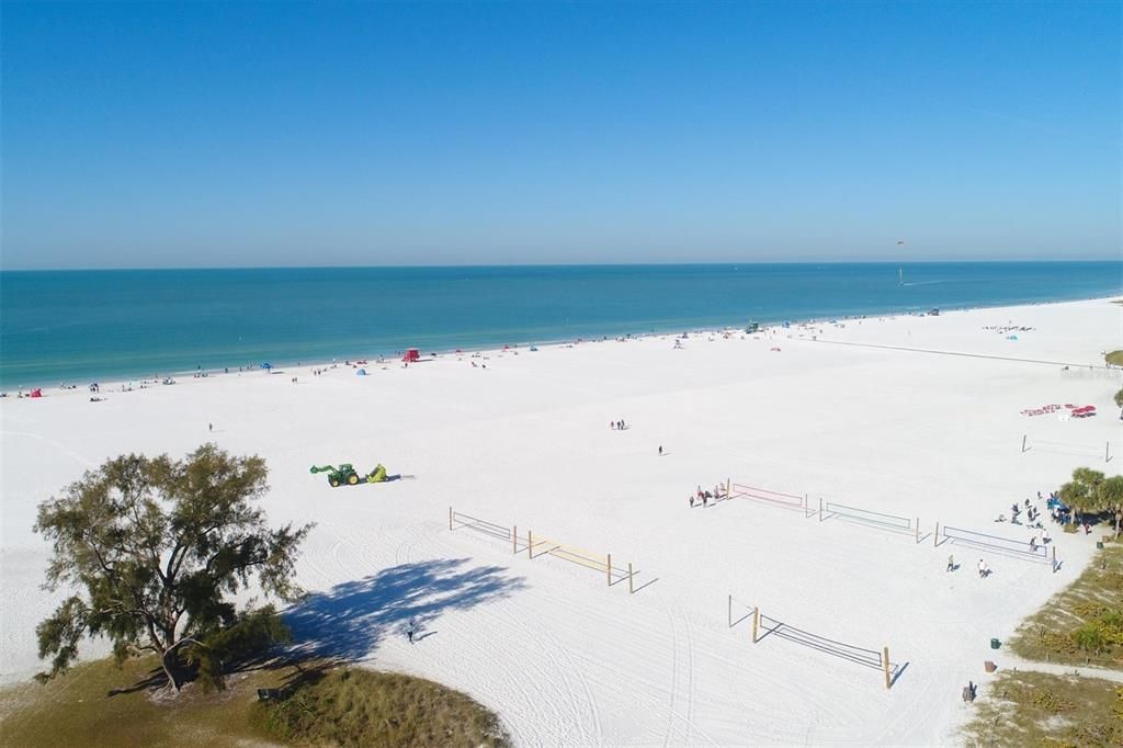 For Rent: $5,525 (3 beds, 2 baths, 1822 Square Feet)