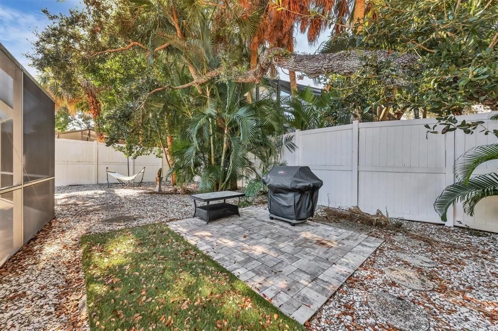 For Rent: $5,525 (3 beds, 2 baths, 1822 Square Feet)