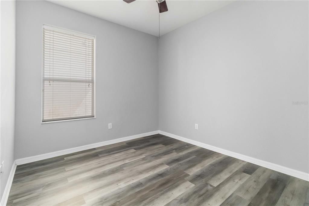 Activo con contrato: $365,000 (3 camas, 2 baños, 2114 Pies cuadrados)