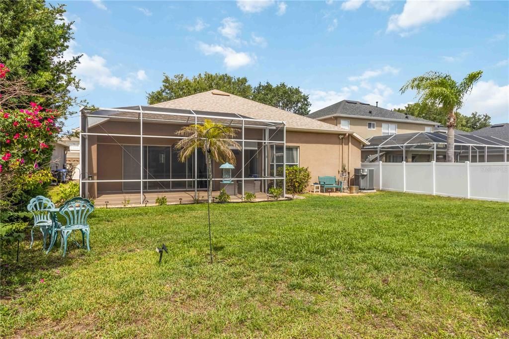 Activo con contrato: $365,000 (3 camas, 2 baños, 2114 Pies cuadrados)