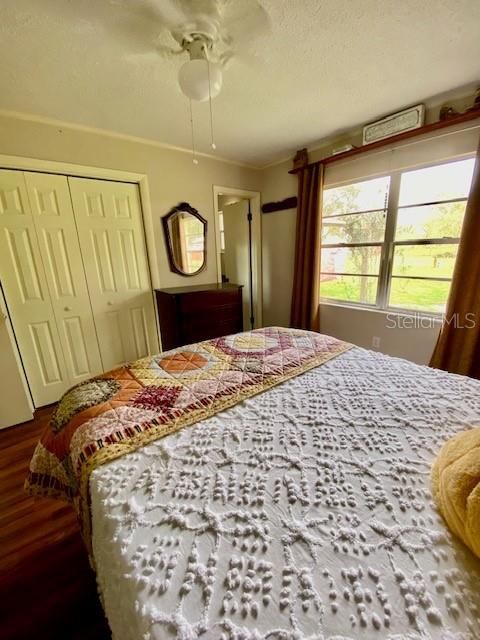 For Sale: $439,900 (4 beds, 3 baths, 1992 Square Feet)