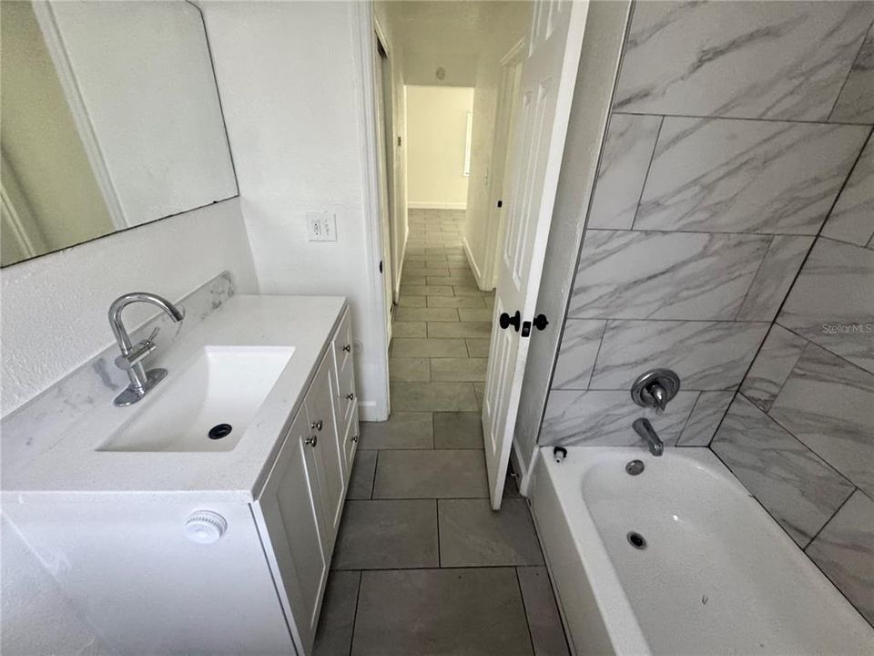 En Renta: $1,600 (2 camas, 1 baños, 920 Pies cuadrados)