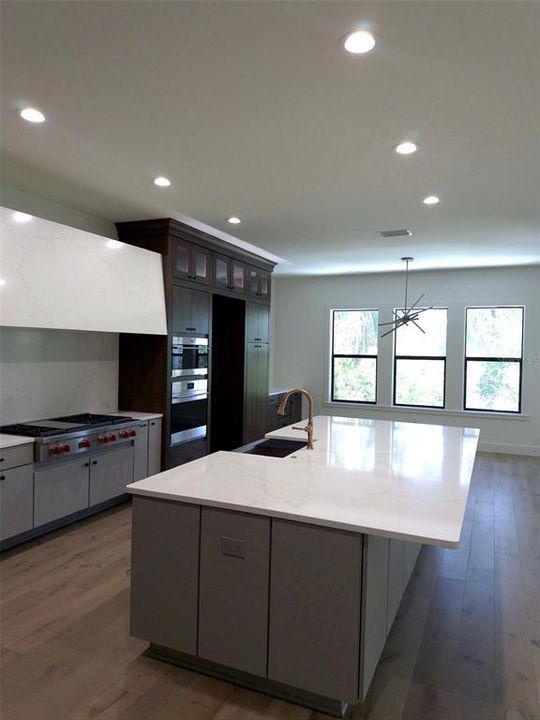 For Sale: $2,800,000 (5 beds, 6 baths, 4820 Square Feet)