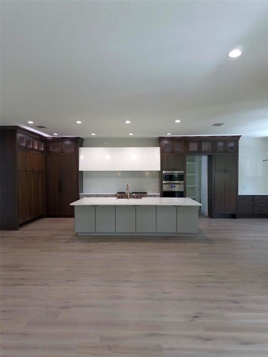 For Sale: $2,800,000 (5 beds, 6 baths, 4820 Square Feet)