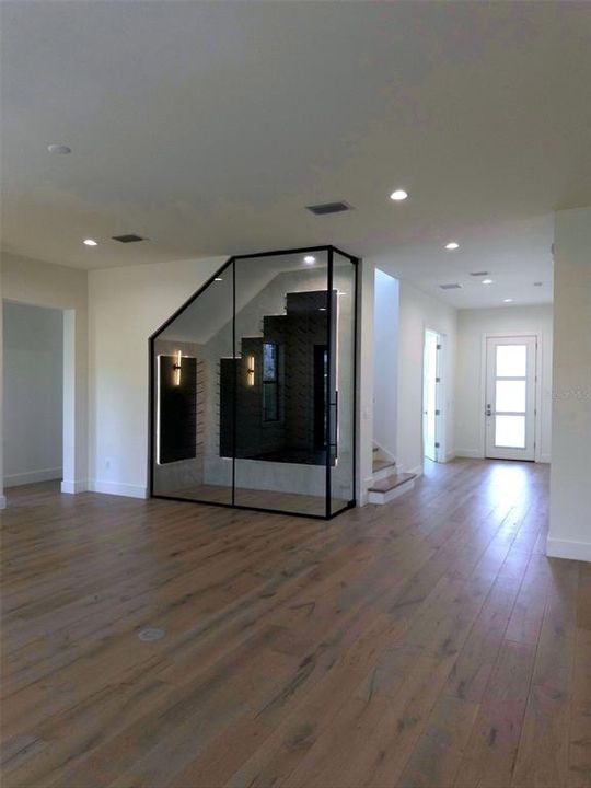 For Sale: $2,800,000 (5 beds, 6 baths, 4820 Square Feet)