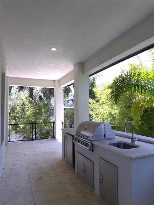 For Sale: $2,800,000 (5 beds, 6 baths, 4820 Square Feet)
