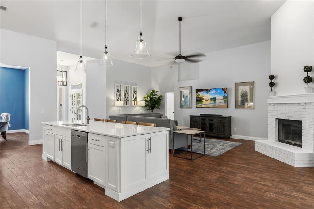 For Sale: $589,999 (4 beds, 3 baths, 2628 Square Feet)