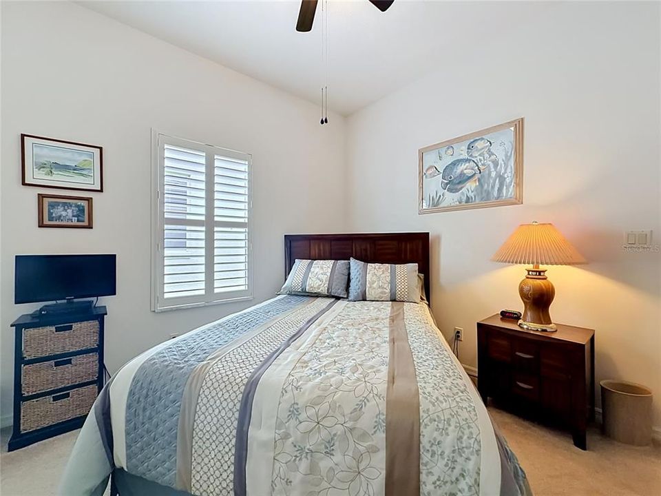 Activo con contrato: $305,000 (2 camas, 2 baños, 1868 Pies cuadrados)
