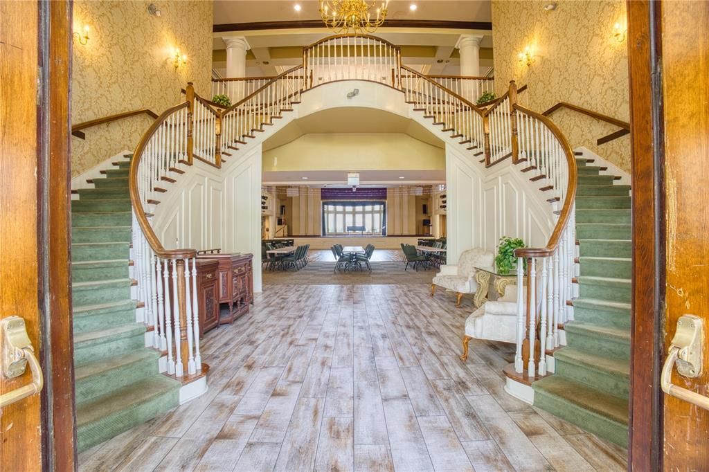Activo con contrato: $305,000 (2 camas, 2 baños, 1868 Pies cuadrados)