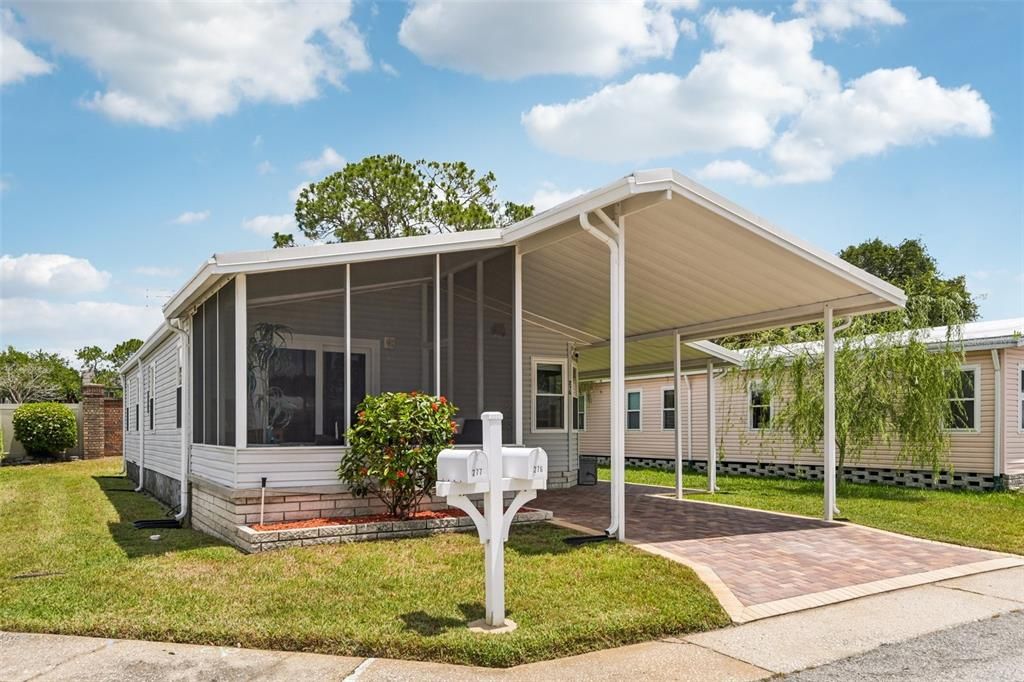For Sale: $229,900 (2 beds, 2 baths, 984 Square Feet)