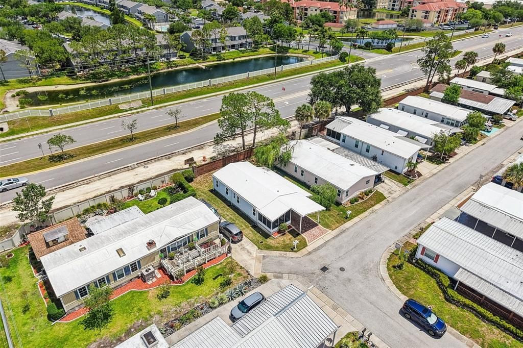 For Sale: $229,900 (2 beds, 2 baths, 984 Square Feet)