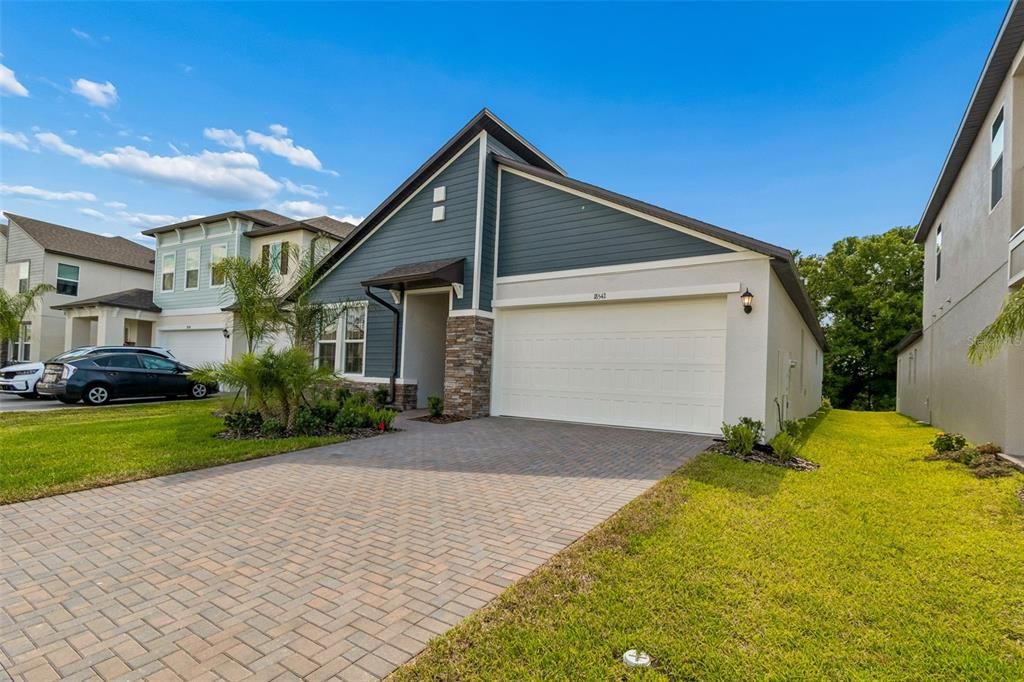 For Rent: $3,700 (4 beds, 3 baths, 2084 Square Feet)