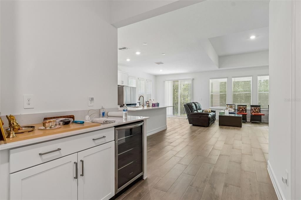For Rent: $3,700 (4 beds, 3 baths, 2084 Square Feet)