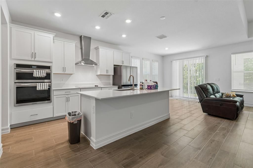 For Rent: $3,700 (4 beds, 3 baths, 2084 Square Feet)