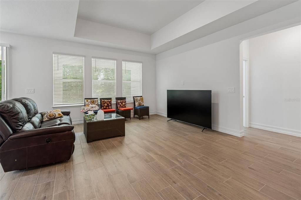 For Rent: $3,700 (4 beds, 3 baths, 2084 Square Feet)