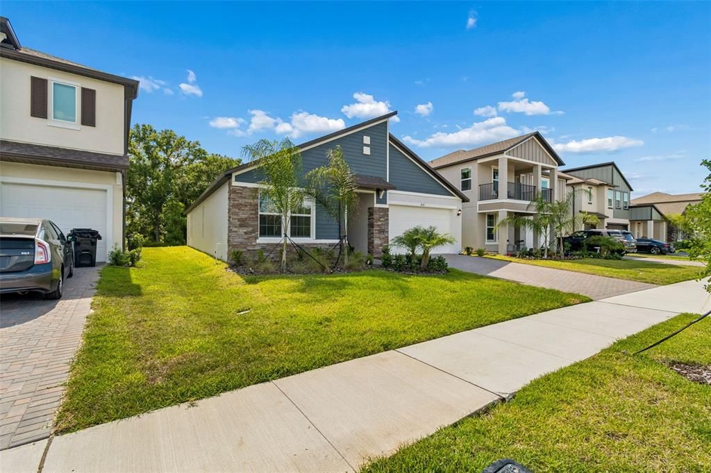 For Rent: $3,700 (4 beds, 3 baths, 2084 Square Feet)